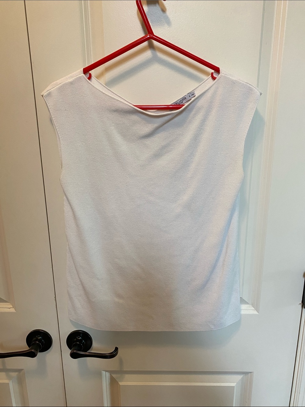 MM Lafleur White Sleeveless Sweater Boatneck Top